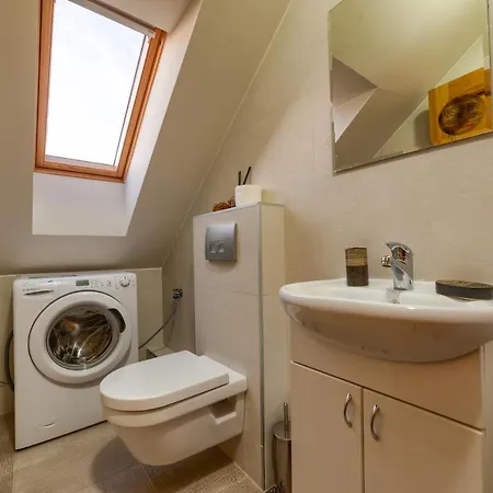 Rest - Borova Apartman