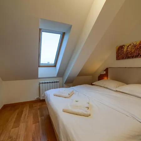 Rest - Borova Apartman *