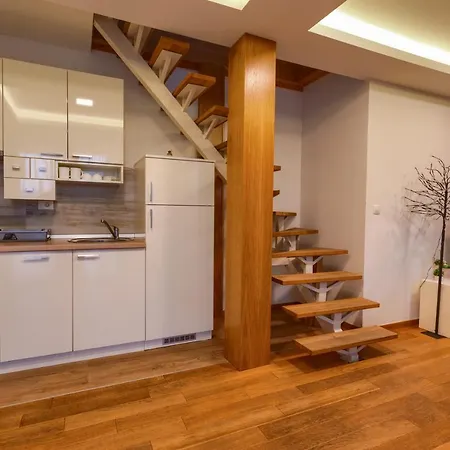 Rest - Borova Apartman
